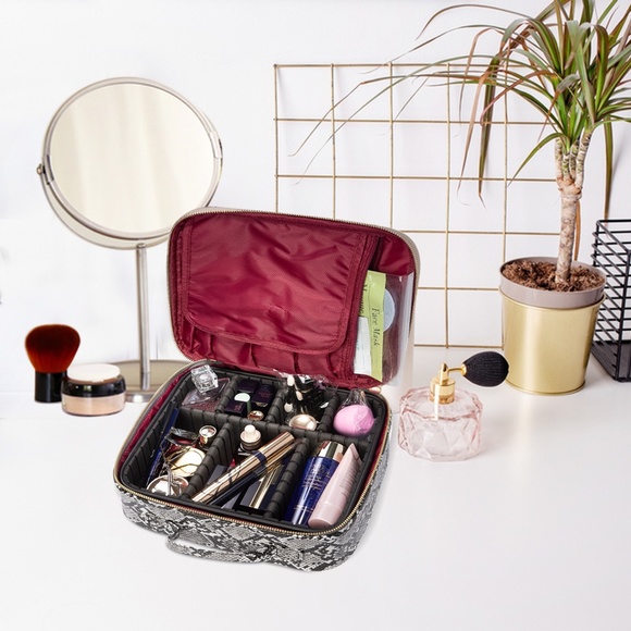 Professional Cosmetic Case - Snakeskin Makeup Case - Picture 4 of 4